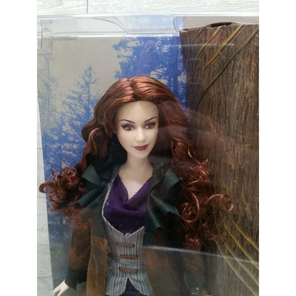 Twilight Saga Eclipse Victoria Barbie Doll Pink Label 2010 Mattel Collector New